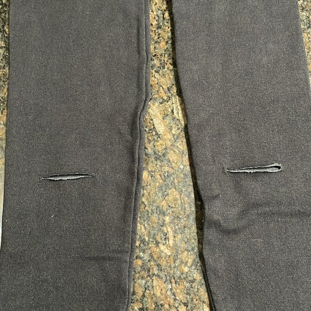 M Rena Distressed legging in black like denim look. One Size - Picture 3 of 5